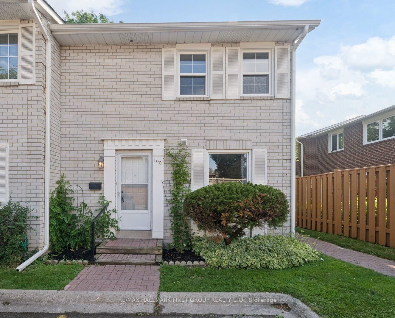 Property Photo:  70 Cass Avenue 190  ON M1T 3P9 