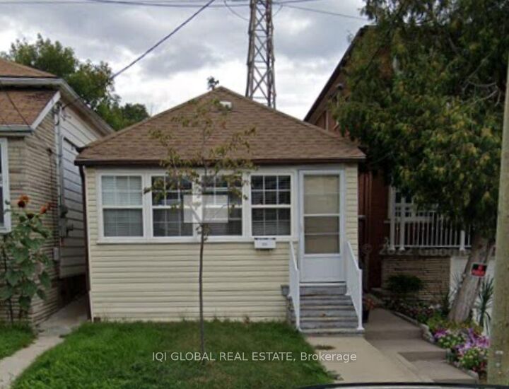 223 Prescott Avenue W — photo 1