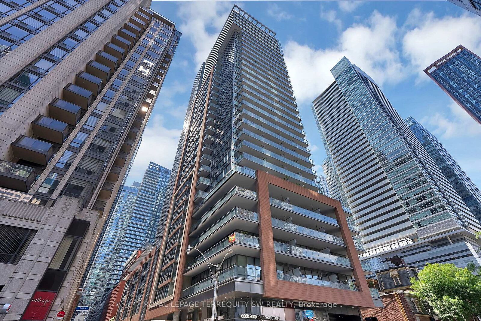 Property Photo:  8 Mercer Street 1307  ON M5V 0C4 