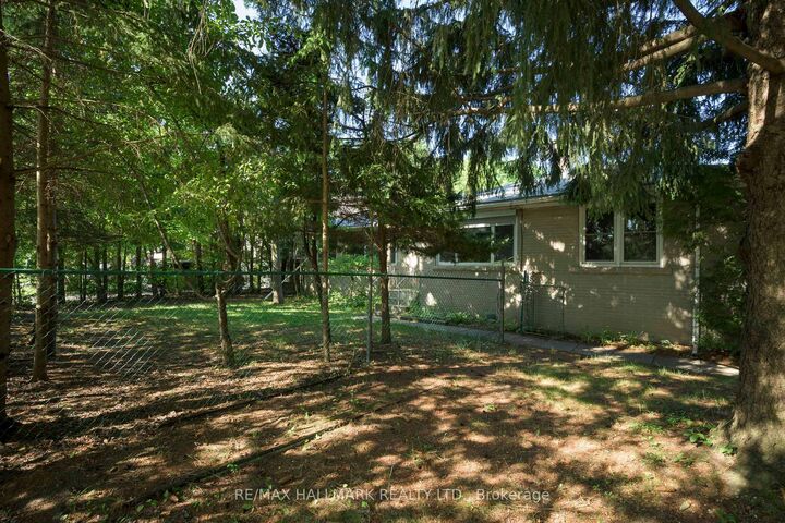 Property Photo: 4 Crestview Road ON L0G 1N0