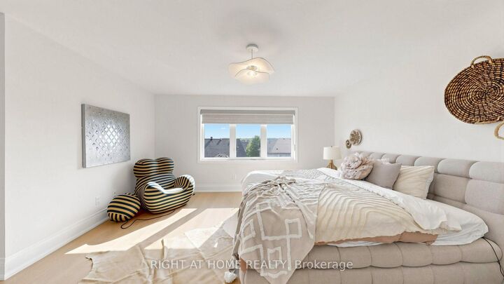 Property Photo: 19 Heaney Court ON L4G 0J7