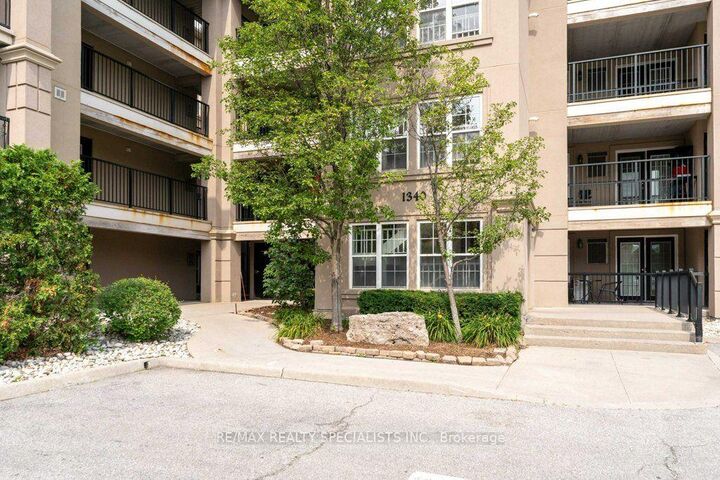 1340 Main Street E 313 — photo 1