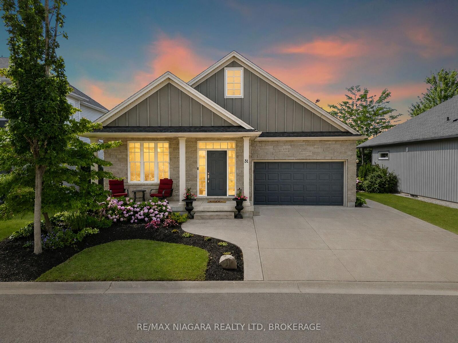 Property Photo:  31 Pinot Trail  ON L0S 1J0 