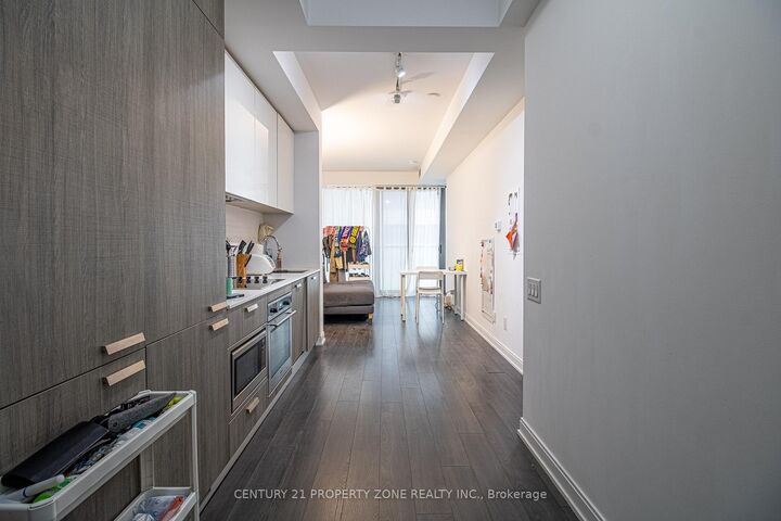 Property Photo: 50 Charles Street E 1007 ON M4Y 1T1