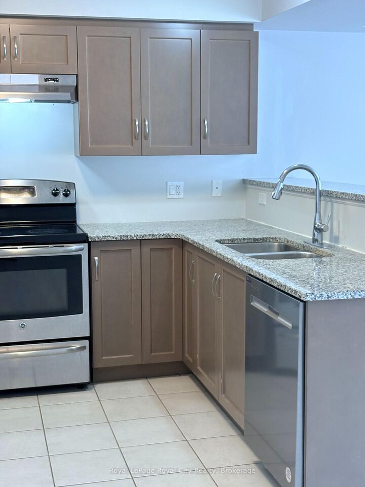 Property Photo:  15 Summerfield Drive  ON N1L 0L9 