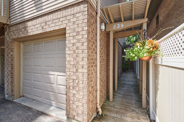 Property Photo: 239A Sunnyside Avenue ON K1S 0R4