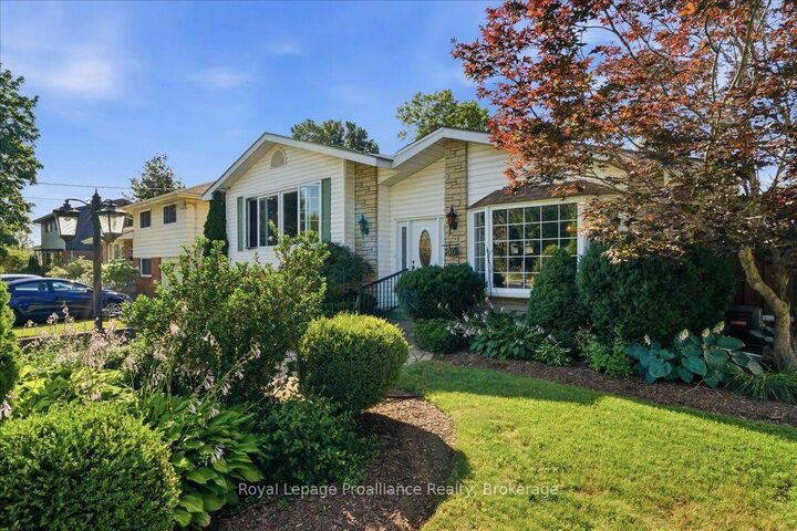 Property Photo:  50 Melrose Crescent  ON K8N 1X9 
