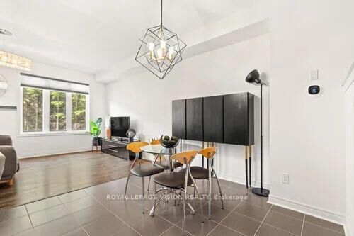 Property Photo: 360 William Graham Drive ON L4G 0Z9