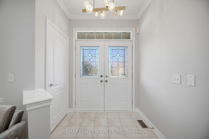 Property Photo:  424 Sunny Meadow Boulevard  ON L6R 0H5 