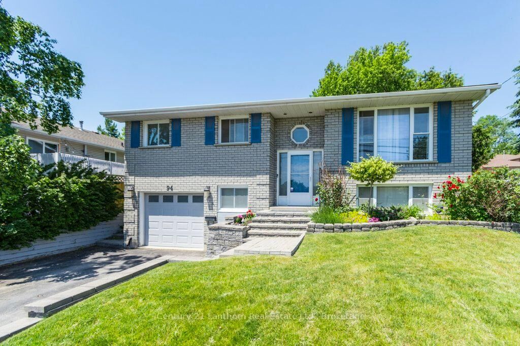 Property Photo:  94 North Murray Street  ON K8V 2E7 