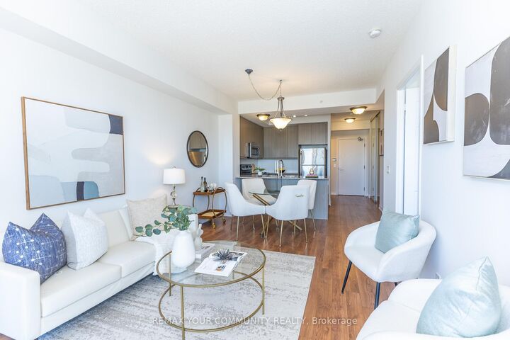 Property Photo:  15 James Finlay Way 706  ON M3M 0B3 