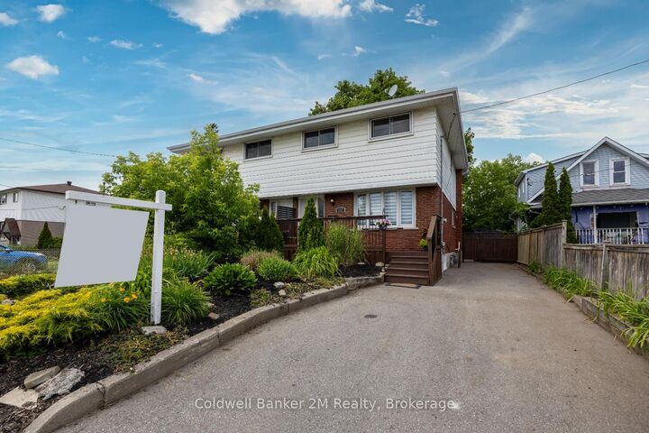 Property Photo: 152 Taunton Road W ON L1G 3T3