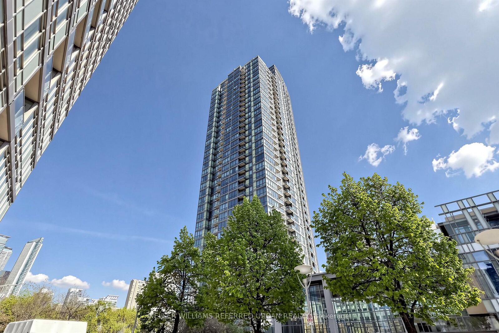 Property Photo:  5 Mariner Terrace 1610  ON M5V 3V6 
