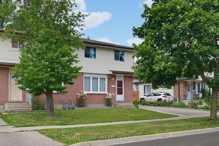 Property Photo: 581 Deveron Crescent ON N5Z 4M4
