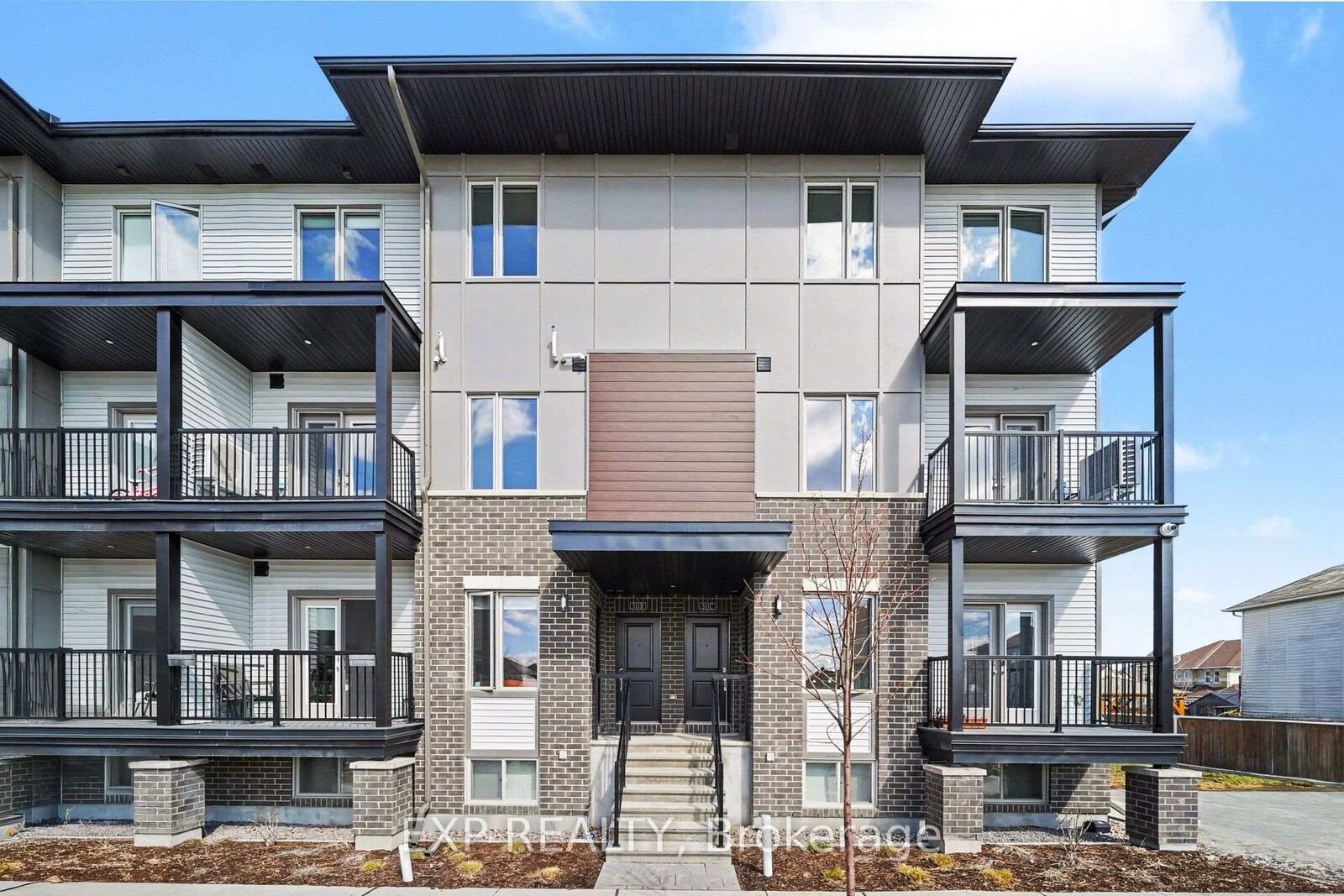 Property Photo:  195 Monaco Place B  ON K4A 5N7 