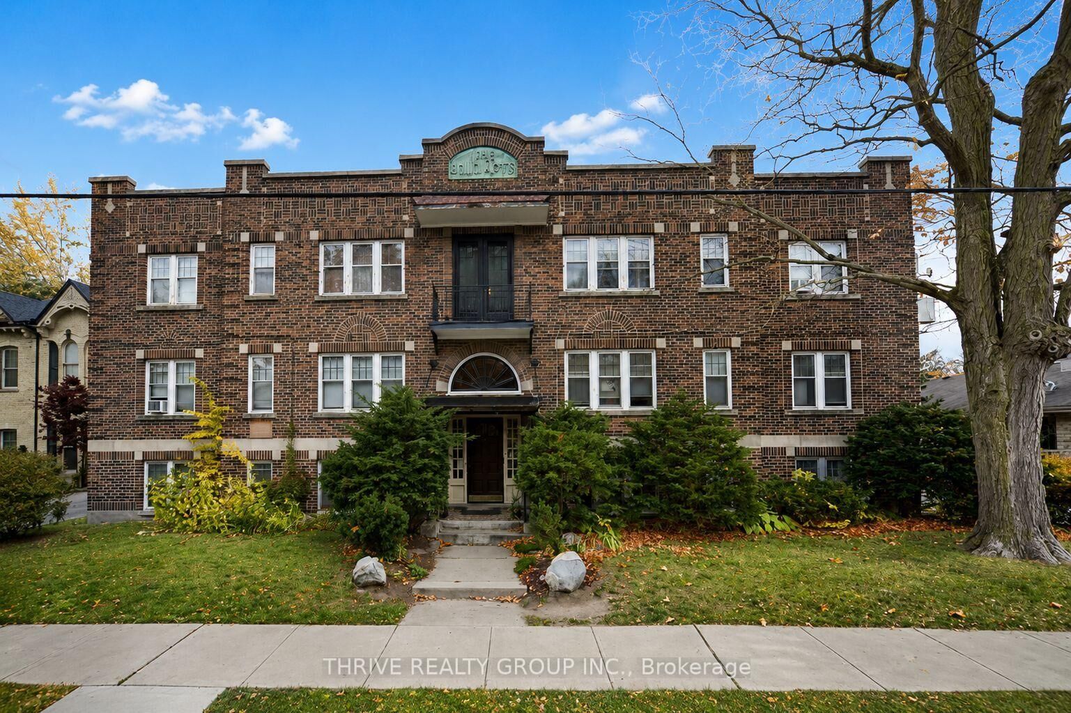 Property Photo: 50 Ridout Street S 35 ON N6C 3W6