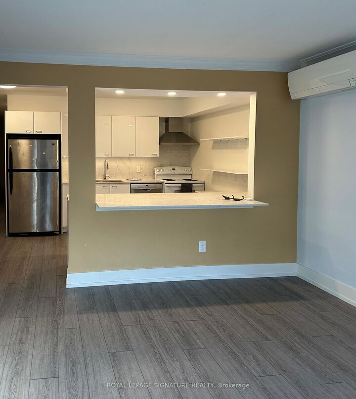 Property Photo:  1089 Broadview Avenue 3  ON M4K 2S4 