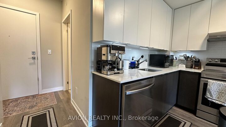 Property Photo:  160 Canon Jackson Drive 210  ON M6M 0B6 