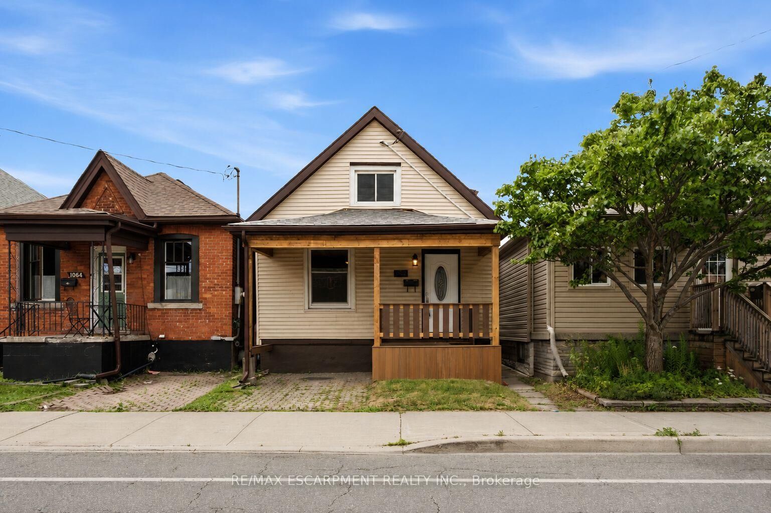 Property Photo:  1062 Cannon Street E  ON L8L 2H8 
