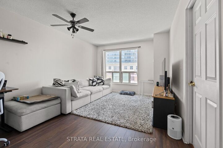 Property Photo: 1 Lee Centre Drive 313 ON M1H 3J2