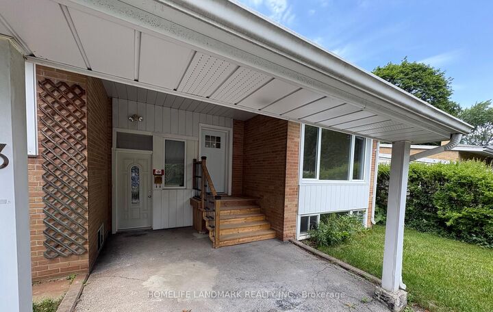 Property Photo:  73 Berkinshaw Crescent  ON M3B 2T1 