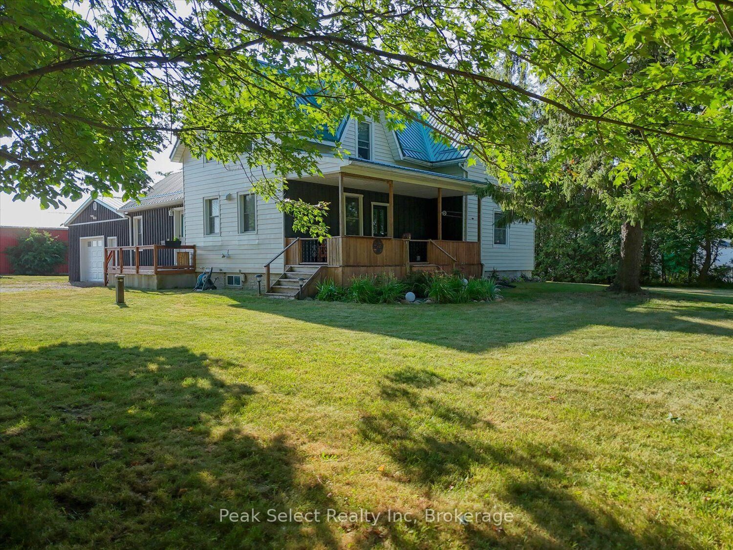 Property Photo: 23547 Wellburn Road ON N4X 1C6