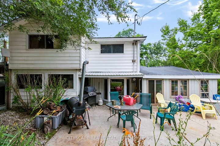 12 Enos Street — photo 1