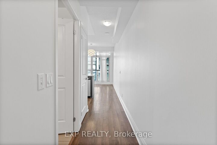 Property Photo:  15 Zorra Street 1202  ON M8Z 0C1 