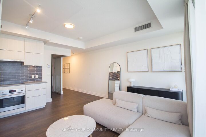 Property Photo:  10 Rouge Valley Drive W 1005  ON L6G 0G9 