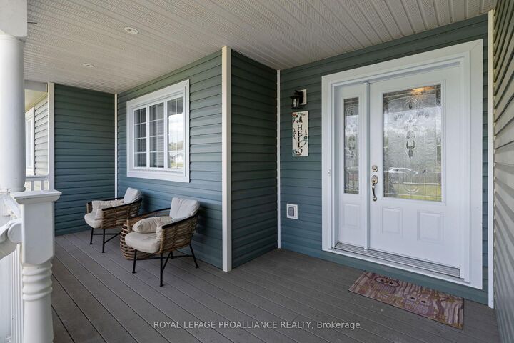 Property Photo:  7 Albert Street  ON K0E 1T1 