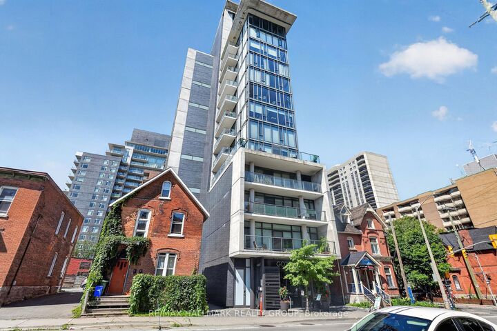 Property Photo:  224 Lyon Street N 1411  ON K1R 0C1 