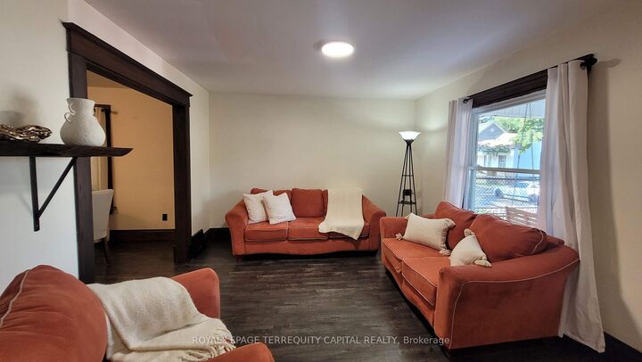 Property Photo:  27 Woodland Avenue  ON L2R 5A1 