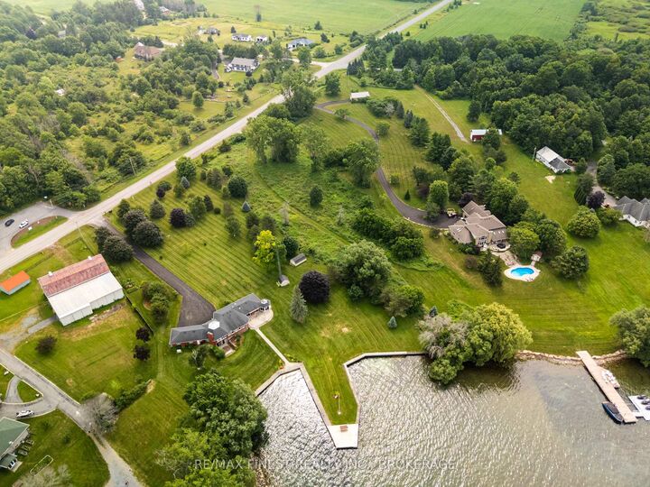 40 Howe Island Drive — photo 1