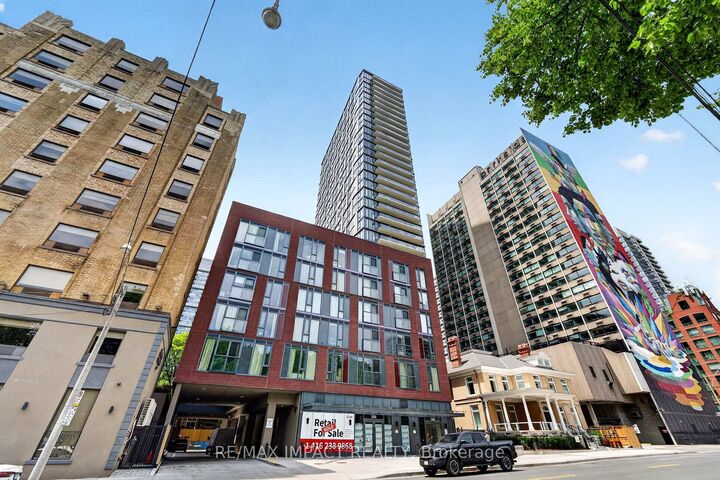 Property Photo:  308 Jarvis Street 813  ON M5B 0E3 