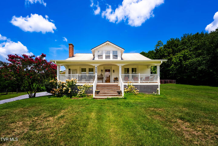 Property Photo: 425 McKinney Chapel Road TN 37857