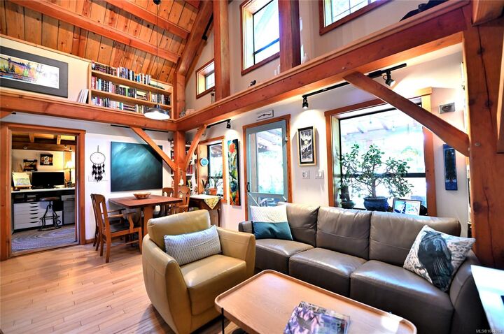 Property Photo: 4873 Pirates Rd BC V0N 2M0