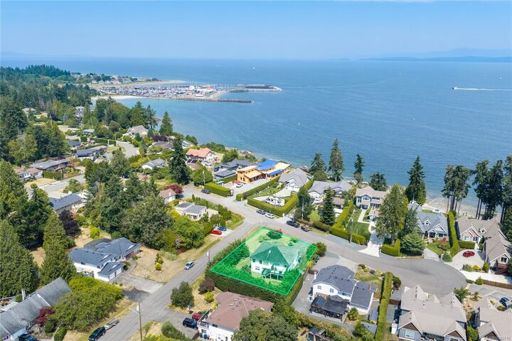 Property Photo: 876 Cavin Rd BC V9P 1Z9