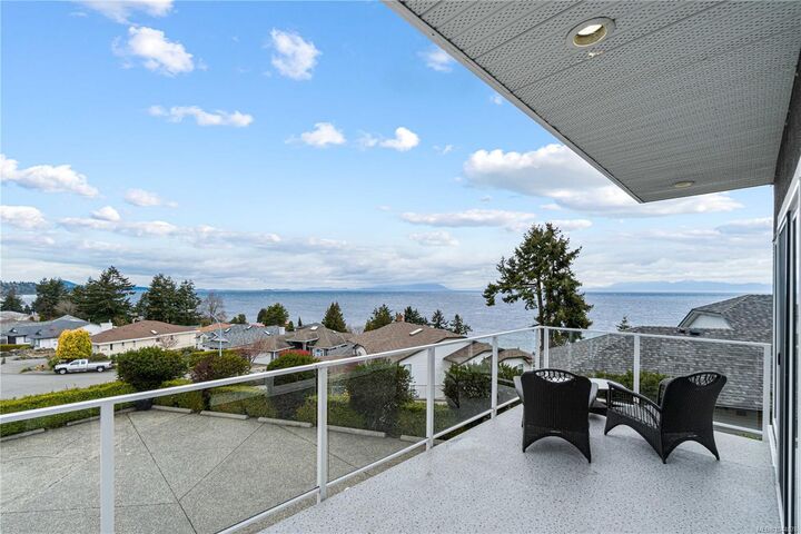 Property Photo:  198 Heritage Dr  BC V9V 1J9 