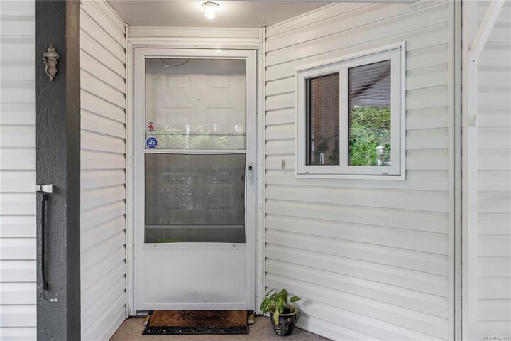 Property Photo:  1948 Valley Oak Dr  BC V9R 6N1 