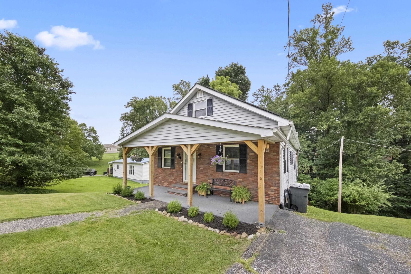 Property Photo:  480 Walker Avenue  KY 41169 