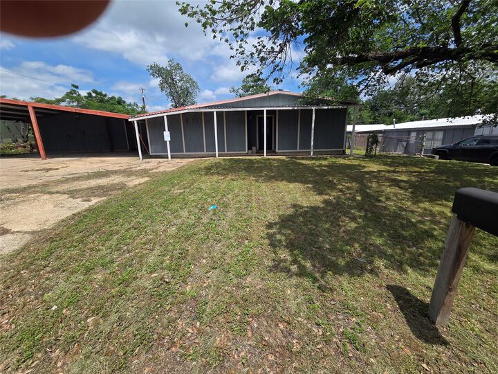 Property Photo:  708 Rockdale Road  TX 76567 