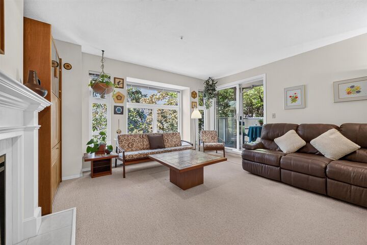Property Photo:  725 W 7th Avenue 202  BC V5Z 1B9 