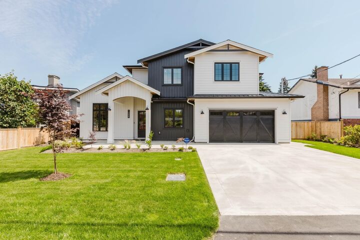 1088 50B Street — photo 1
