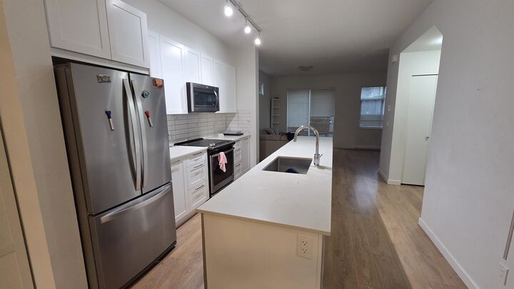 Property Photo:  18505 Laurensen Place 708  BC V4N 6R7 