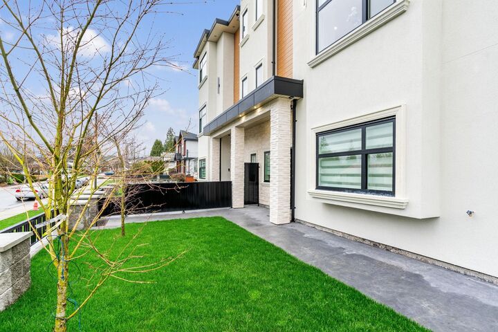 Property Photo: 8464 15 Avenue 2 BC V3N 1Y2