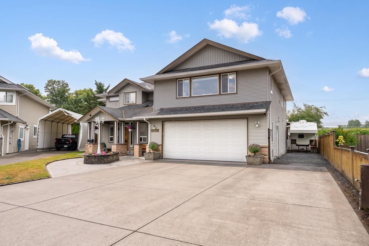 Property Photo: 27144 25A Avenue BC V4W 3N4