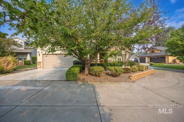 Property Photo:  1625 Brookfield Court  ID 83301 