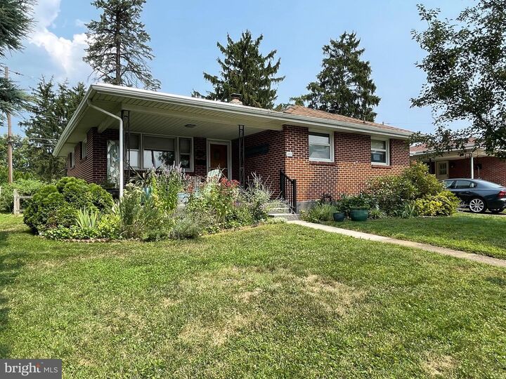 Property Photo:  803 Carol Circle  PA 17070 