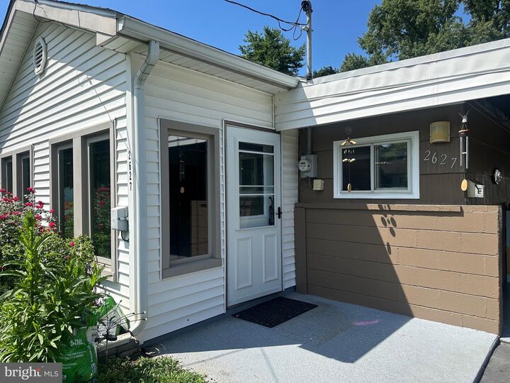 Property Photo:  2627 Valley Road  PA 17520 