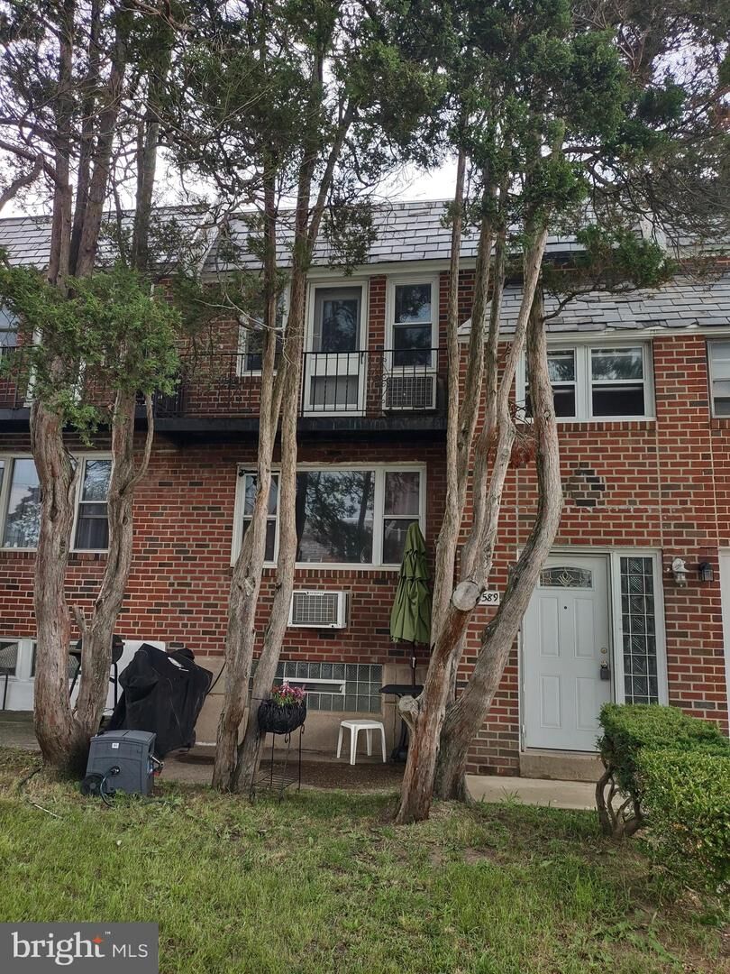 Property Photo:  2589 Balwynne Park Road  PA 19131 